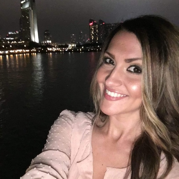 Meet your Posher, Jessica - Picture 1 of 1